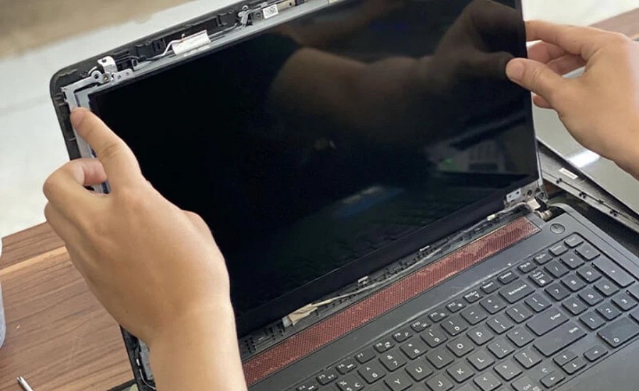 Dịch vụ thay màn hình laptop - uy tín, chuyên nghiệp tại đồng xoài 6 Kỹ Thuật Viên Khang Vinh Thay Màn Hình Laptop Chuyên Nghiệp Tại Đồng Xoài